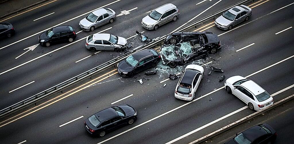 Motor vehicle accident on a highway. Discseel Procedure personal injury and motor vehicle accident program. car accident